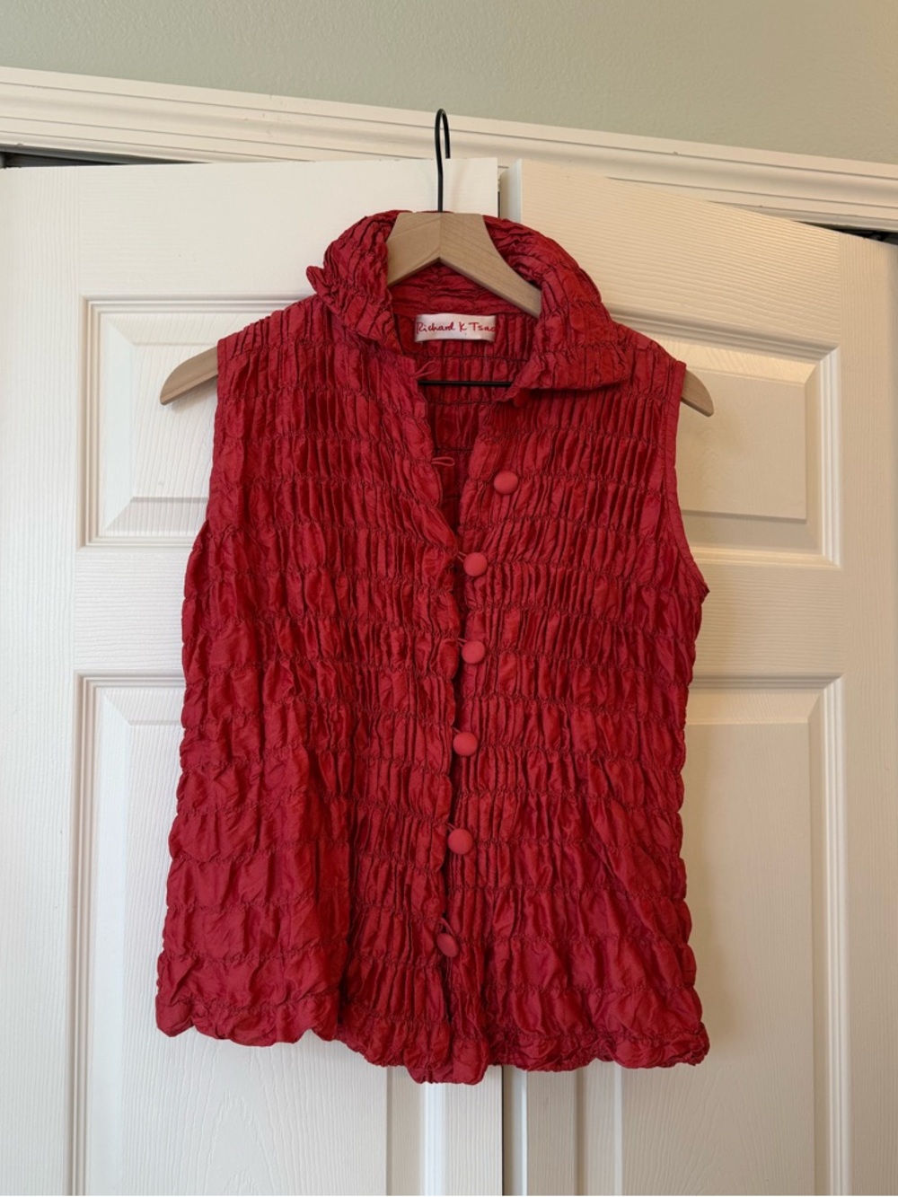 Richard K Tsao Thai Siik Runched Vest red Textured Button Avant Garde medium